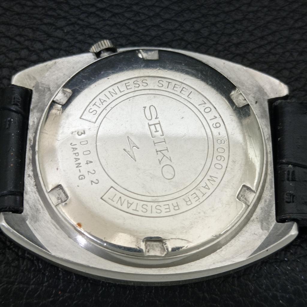 VINTAGE SEIKO 5 AUTOMATIC JAPAN MENS GREEN COLOR DIAL WATCH A708539-1