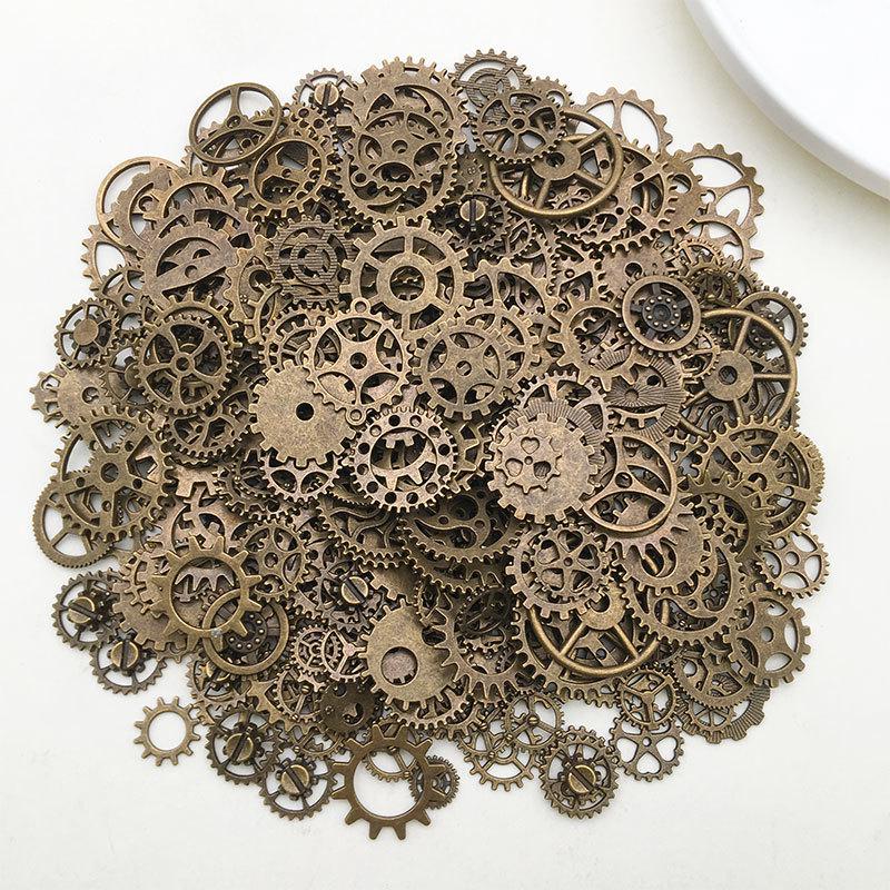 50g Retro Mechanical Gear Necklace: DIY Punk Alloy Pendant