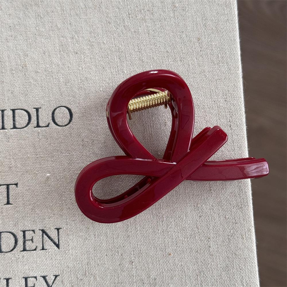 Gold Red Festive Claw Clip: Flashy Hair Accessory for New Year