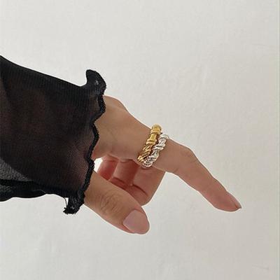 Moire_ Twist Knot Ring