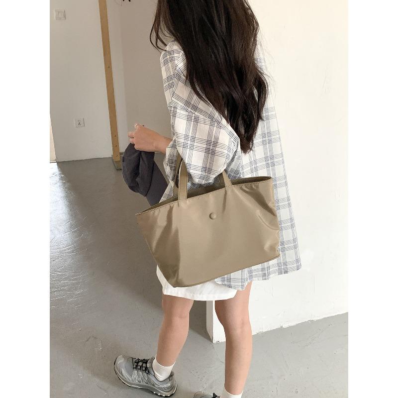 

Летняя новая сумка-тоут женская большой вместимости простая и универсальная сумка из нейлоновой ткани повседневная ручная сумка для поездок на работу