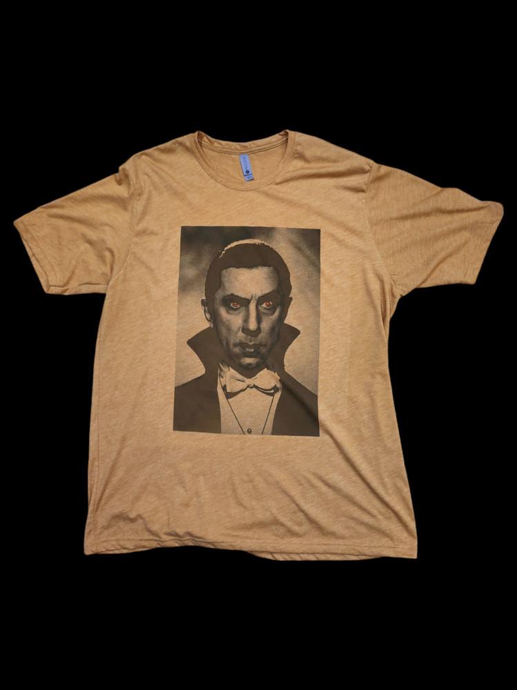 Bela Lugosi Dracula Horror Movie men039s vintage gold red eyes tshirts Unisex T-Shirt XXXL