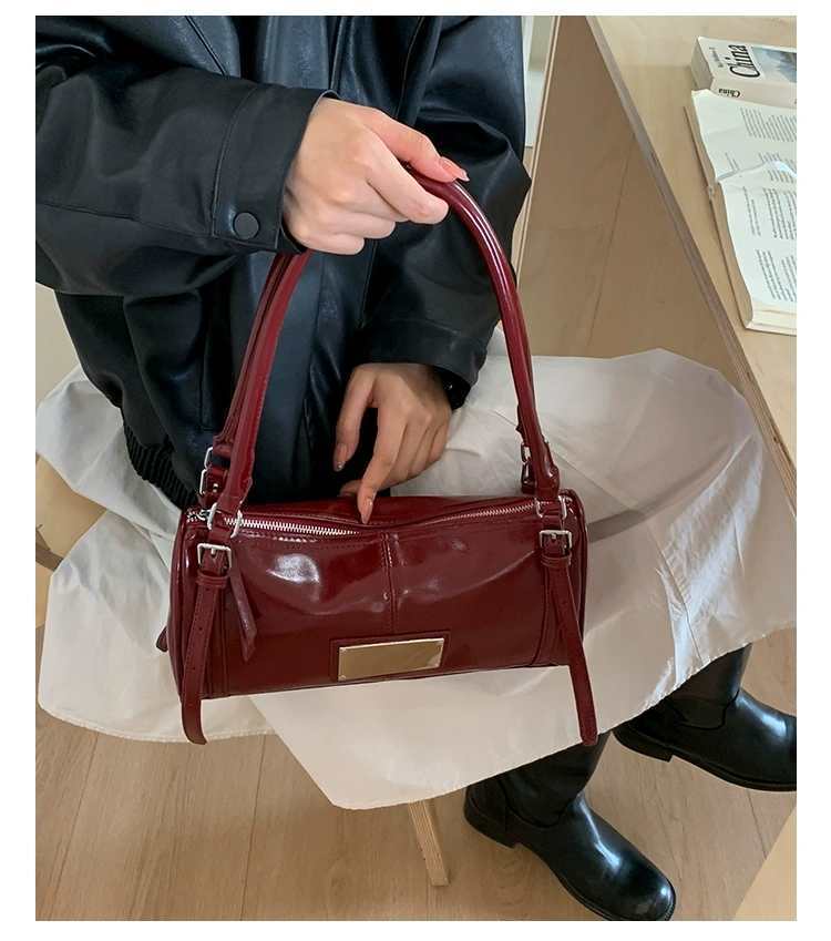 Южнокорейская нишевая текстурная сумка под мышку Женская наплечная высококачественная сумка-подушка Boston 30x10x14 красный