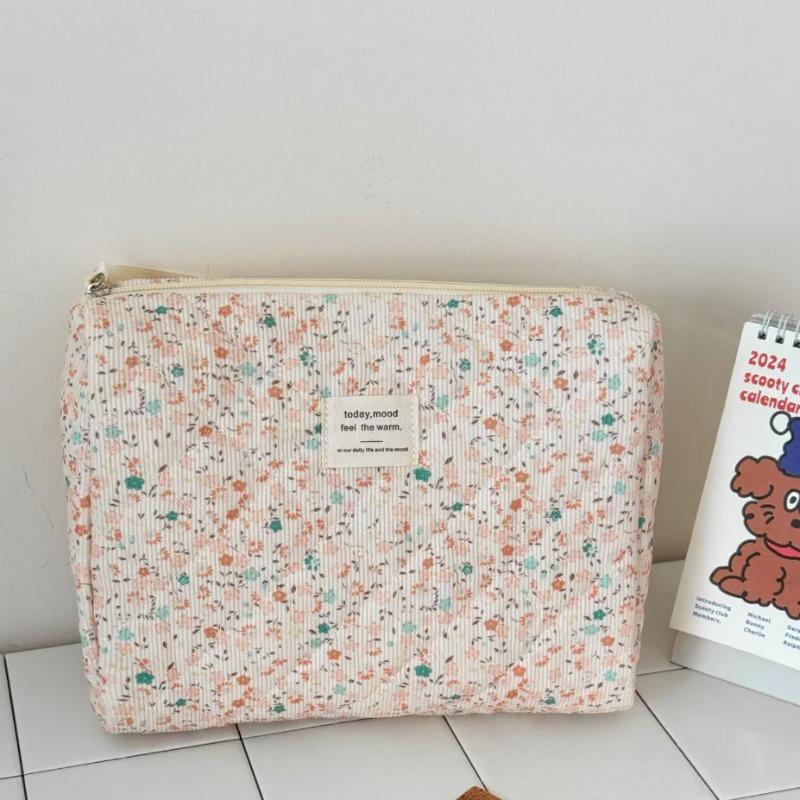Quilted Cott Ladies Travel Storage Bag Retro Cherry Women's Cosmetic Bags Cute Design Girls Pencil Case Makeup Bag Handbags