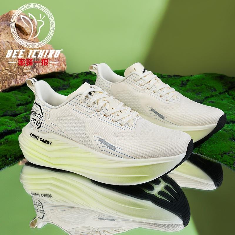 

Summer ultra-light and breathable sports shoes for men and women couples Ou Ruofeng mesh high-elastic jogging shoes 37