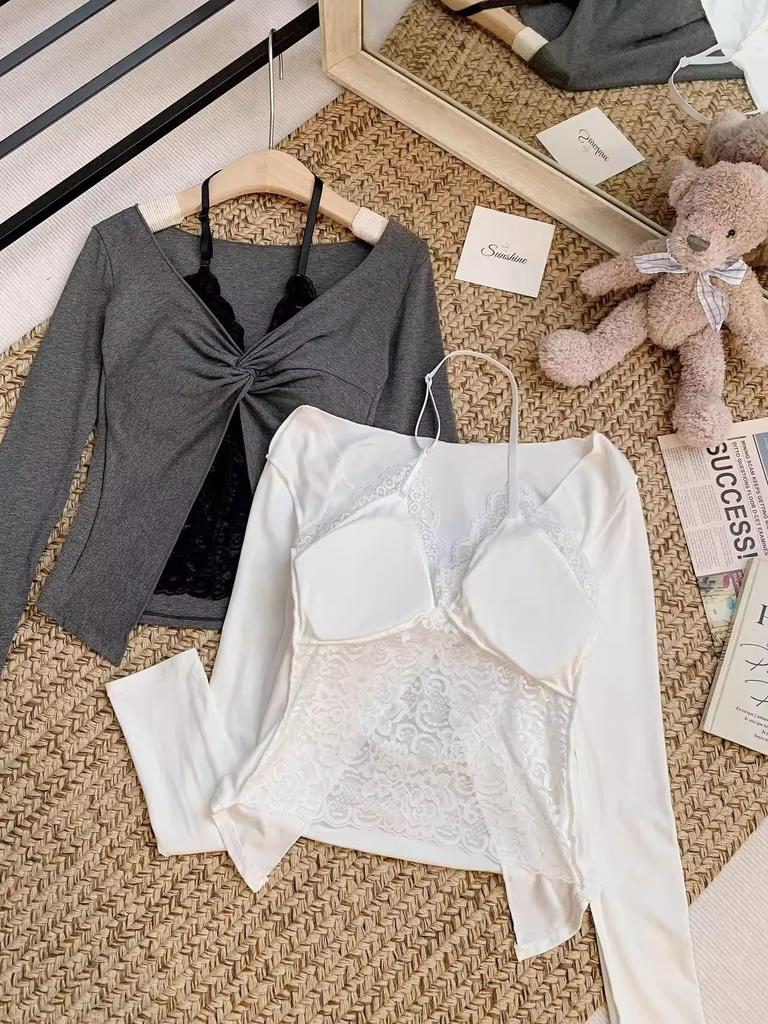 Korean Style Lace Patchwork Faux Two-Piece Long Sleeve T-shirt for Women - Autumn/Winter Spicy Girl Inner Base Layer Top