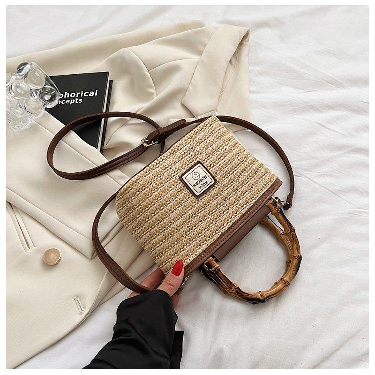 Textured Bamboo Handle Woven Bag for Thailand Tourism and Vacation Fashion Crossbody Straw Woven Bag