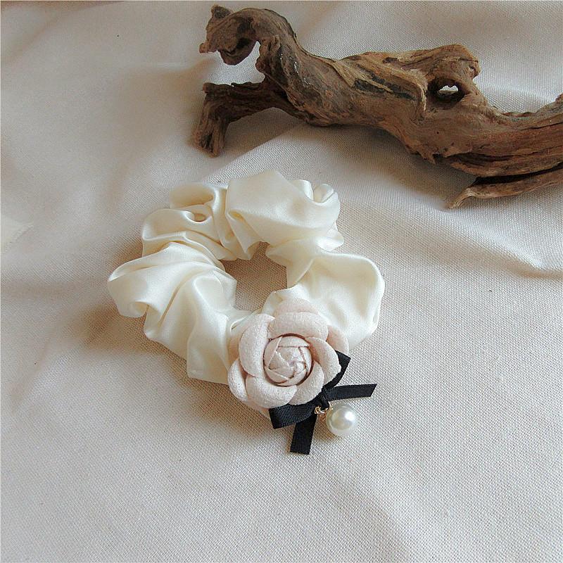 Temperament Women Girls Headwear Pearl Camellia Scrunchies Elastic Hair Rope Hair Circle Hair Bands
