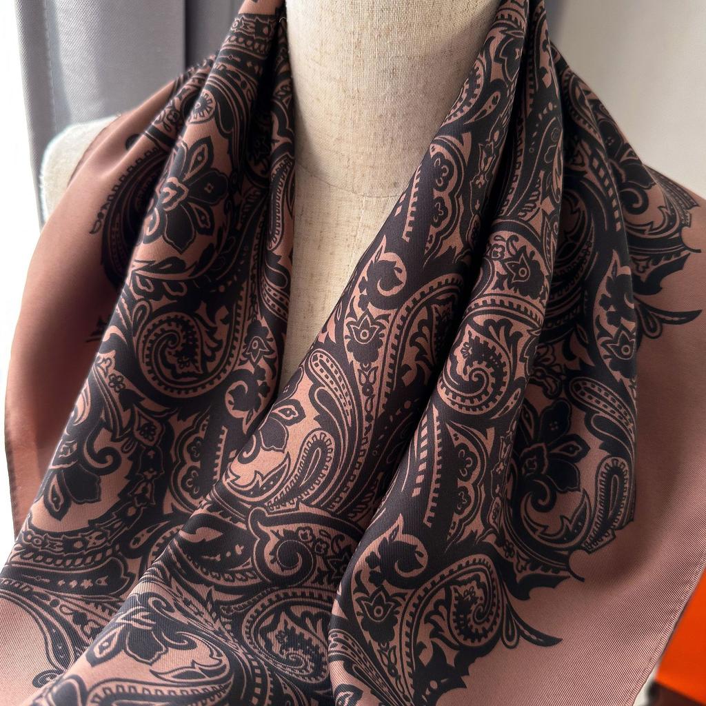 Vysoce kvalitní luxusní hedvábné šátky čelenka Šály Šála na krk pro ženy Řetízek Hedvábný šátek Dámská ozdobná šála