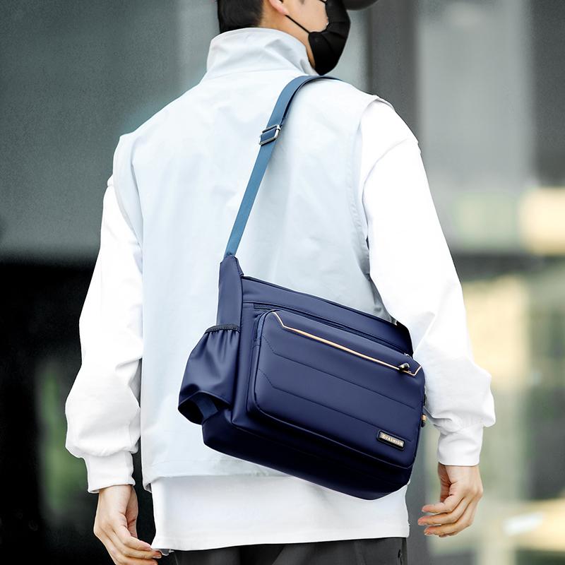 Minimalist Men's Shoulder Bag Large Capacity Durable Men's Crossbody Bag Waterproof Nylon Multi-Compartment Casual Men's Bag