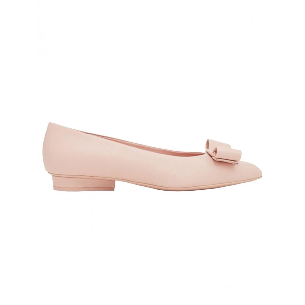 

Salvatore Ferragamo Viva Ballets Pink US 6