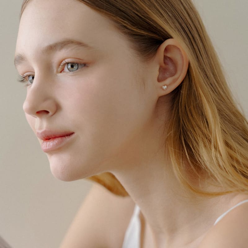 HAS HLD015 Mini Heart Studs Earrings