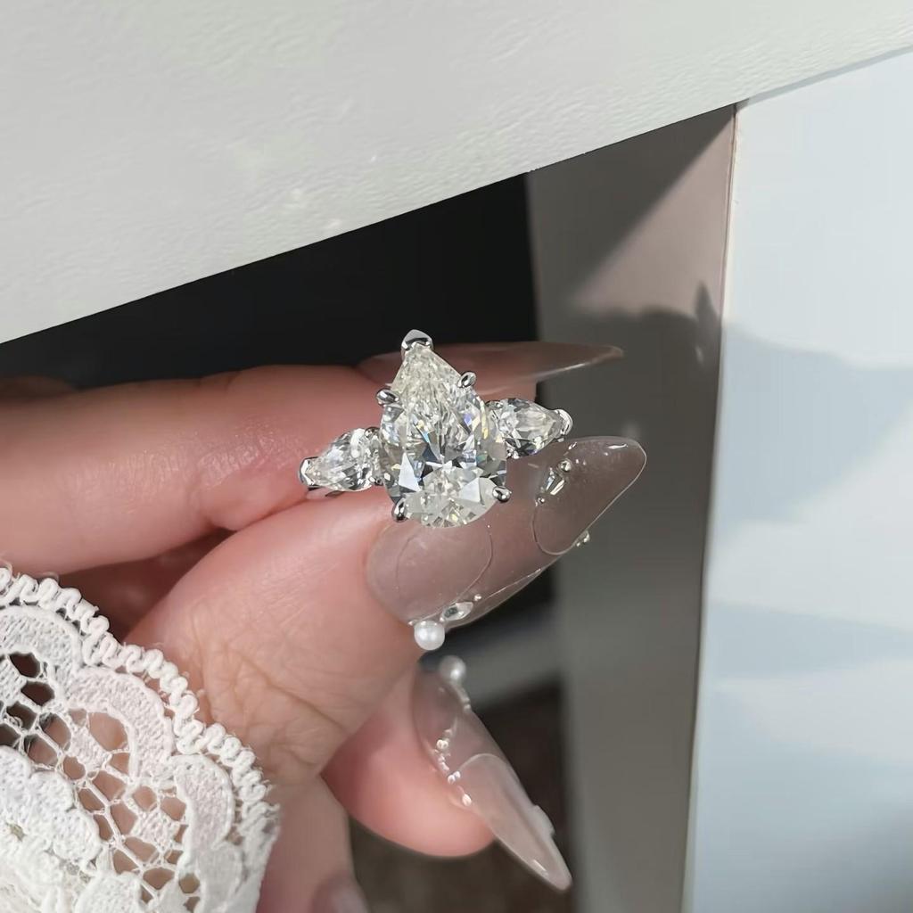 High-End Pear-Shaped Moissanite Ring with Inlaid High-Carbon Diamonds | Adjustable Luxury Wedding Jewelry for Women