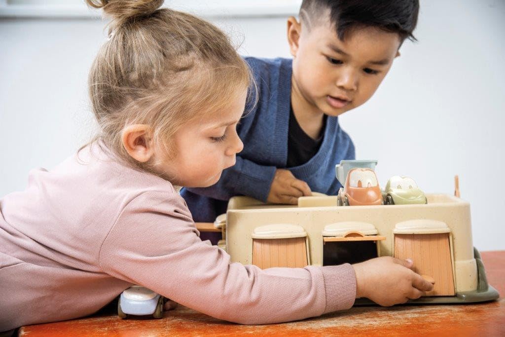 BorneLund Dantoy I'm Green Garage (for Ages 1 and Up) HP5651