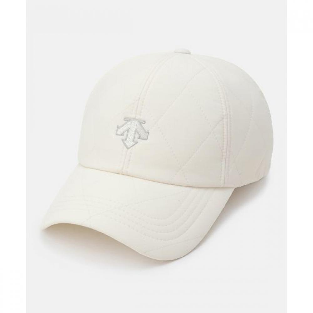 

Descente Sports Basic стеганая бейсболка с подкладкой цвета слоновой кости IVY0IVORY/F