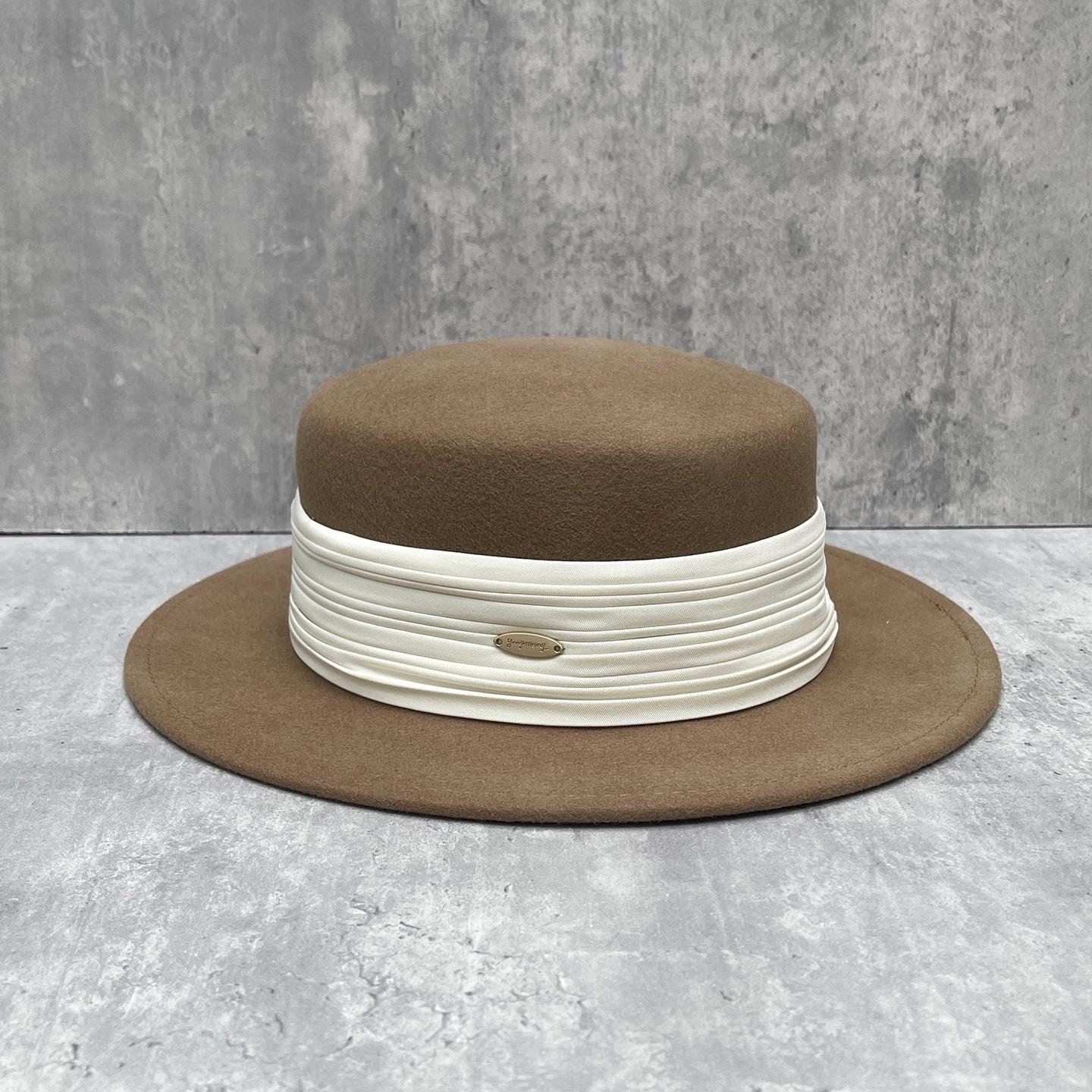 Французская шляпа Женская шерстяная плоская шляпа Универсальная черная цилиндр Британский ретро плоская шляпа Модная M（56-58cm）