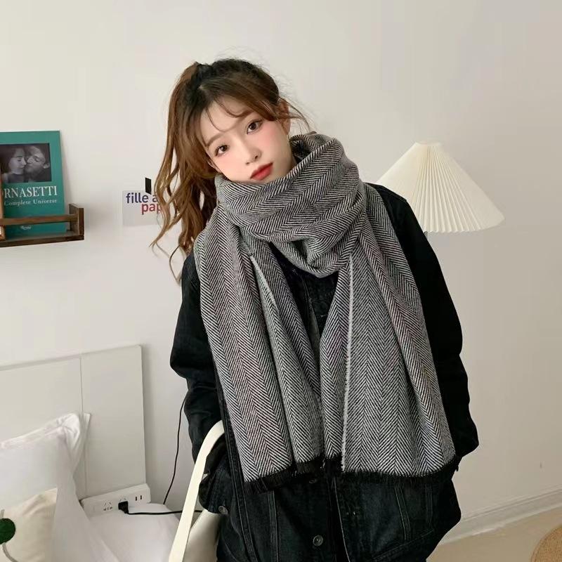 Imitation Cashmere Scarf Black and White Color Matching Small Fur Edge Tassel Versatile Thickened Men's and Women's Warm Shawl