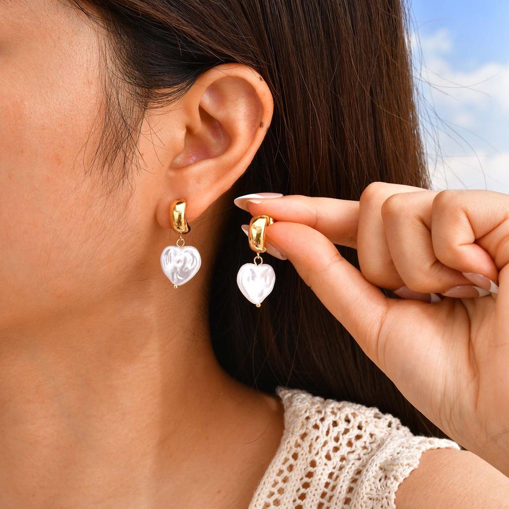 Elegant Heart Shape Imitation Pearl Water Drop Earrings,Stainless Steel Gold Plated Stud Earrings for Women,Charm Jewelry Gift