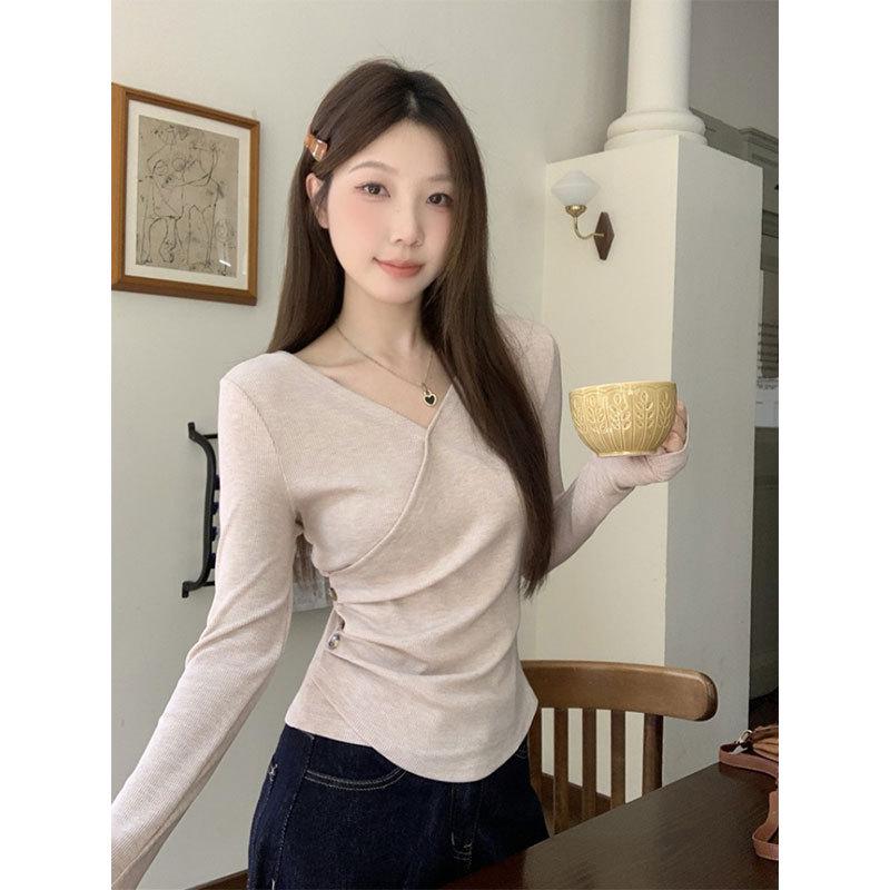 Острая Девушка V-образный вырез Длинный рукав Укороченный топ Женский Осень 2025: Универсальный, простой базовый слой Small абрикосовый/кремовый