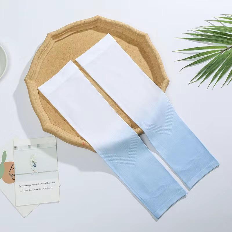 Atmungsaktive Armstulpen aus Eis-Seide mit Farbverlauf - Schweißfest, Sonnenschutz für den Sommer, Herren-Rad- & Fahrstulpen