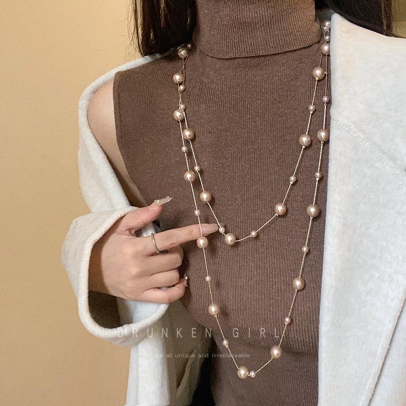 Elegant Stacked Pearl Necklace for Women - High-End Autumn/Winter Accessory with a Stylish Sweater Chain Design