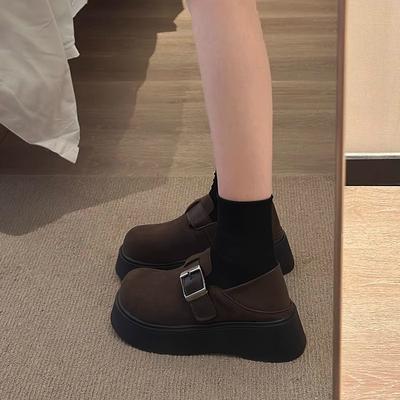 2025 Frühling und Herbst Neu College Britischer Stil JK Uniform Kleine Lederschuhe Damen Plateau Großer Kopf Slipper Vielseitige Einzelne Schuhe