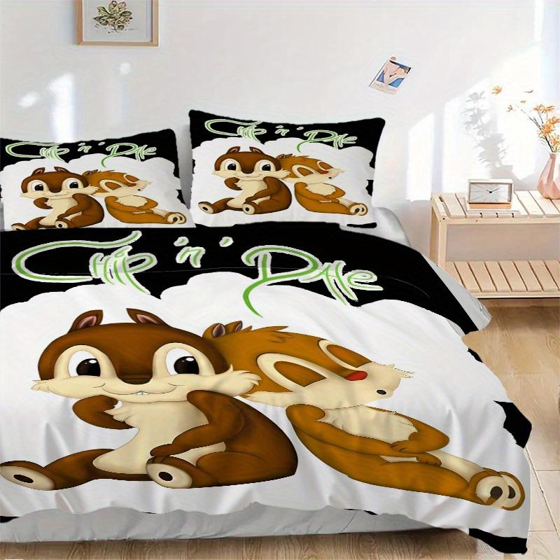 

3 шт. Милый комплект постельного белья с Чипом и Дейлом, Мягкий и удобный, для спальни, гостевой комнаты и общежития. Комплект постельного белья: 1 пододеяльник + 2 наволочки. S029 135x200cm
