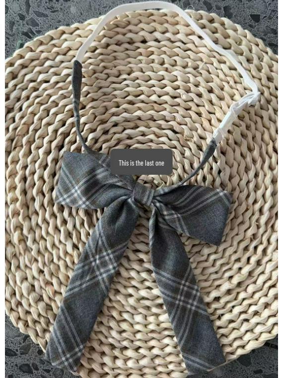 

Галстук колледжа Spot JK Free TR Camel светло-серый в клетку с цветочным узором