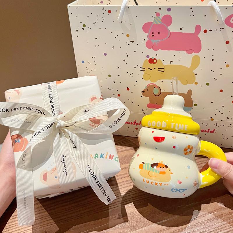 Niedlicher hochwertiger Wurstwelpen-Keramikbecher mit Deckel, Mädchen-Trinkhalmbecher, Geburtstagsgeschenk, Souvenir, Geschenkbox