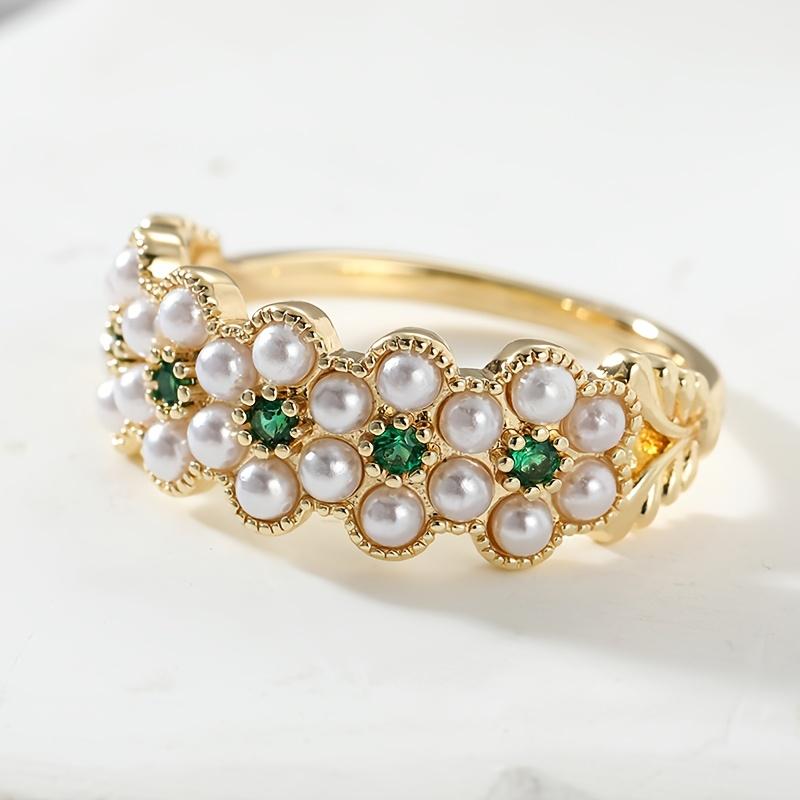 Elegant Vintage Inlaid Imitation Pearl Florals Design Golden Ring Women'S Luxury Exquisite Wedding Anniversary Jewelry Accessory