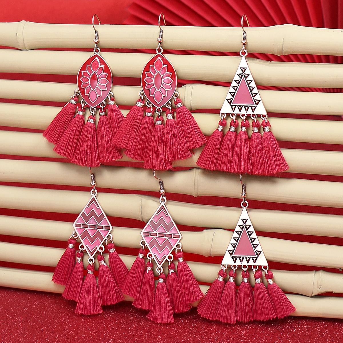 

Женские серьги в винтажном стиле, комбинированные наборы, красная кисточка, подвеска-капля, на удачу, геометрия, струящиеся бусины, легко сочетаются с повседневной одеждой