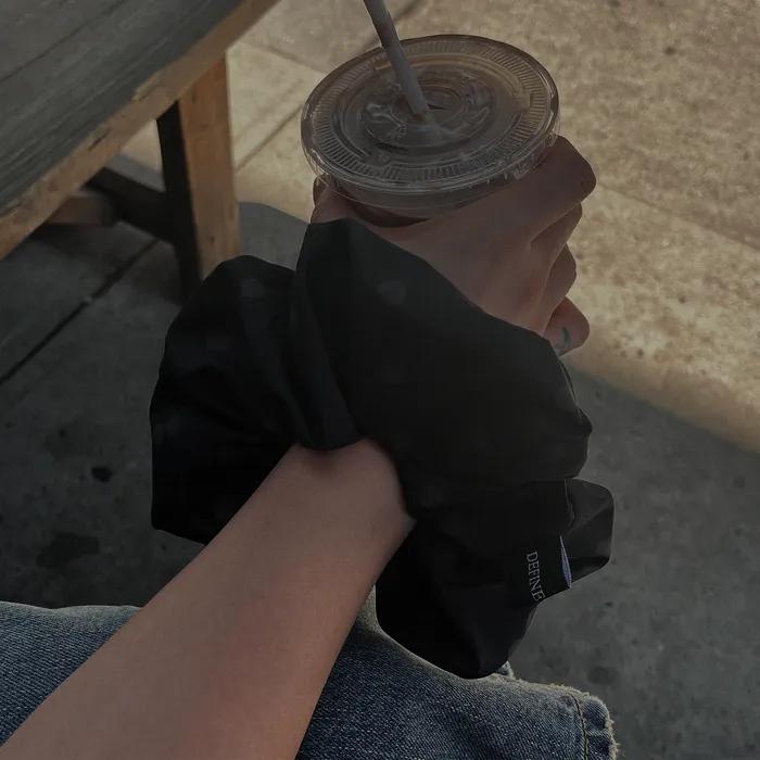 Dot Big Scrunchie (Black)