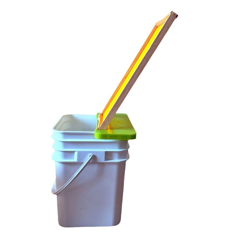 Professional Plastic Honeycombs Frame Scraper Tool Honeys Uncapping Tanks Holder Beekeeping Hived Scraper Tool