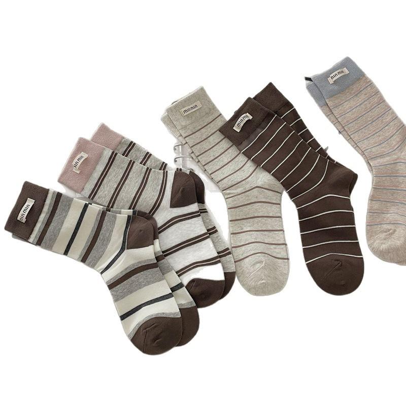 Trendige Socken Min Stoff Standardsocken Mid-Tube-Socken Nadelstreifen Kontrast Splicing Stacksocken Vintage Gestreifte Socken
