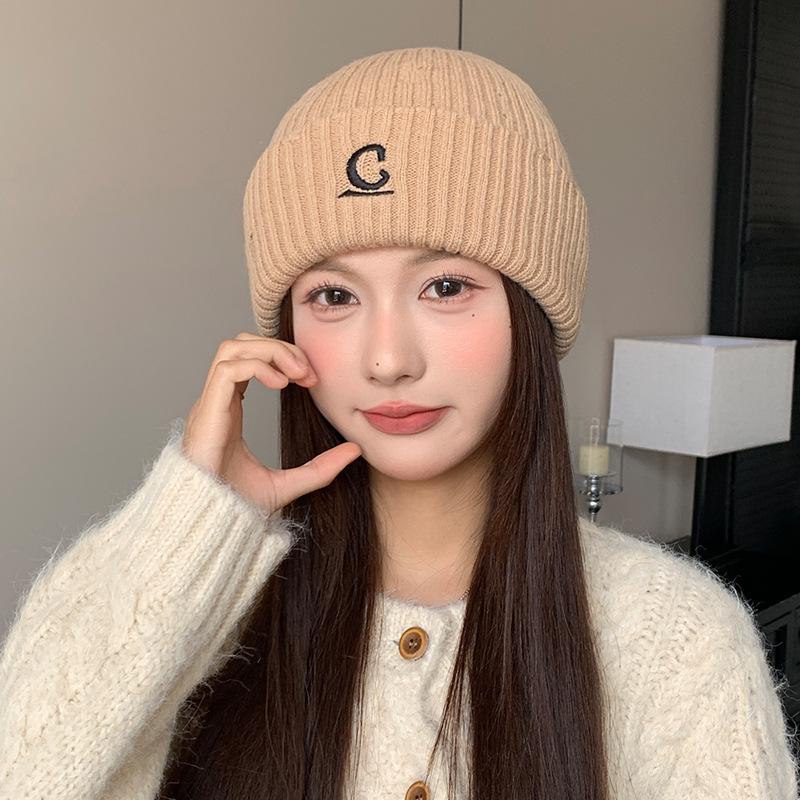 Autumn and Winter Simple Letter C Embroidered Woolen Hat Versatile Student Couple Pullover Hat Warm and Cold Proof Ear Protection Hat