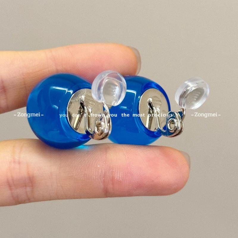 Korean Luxury Lightweight Round Ball Stud Earrings for Women 2026: Unique High-End Temperament Ear Ornaments