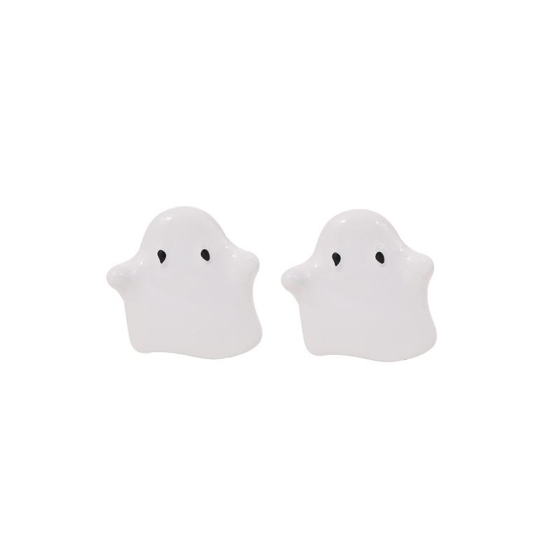 Cartoon Cute Ghost Shark Stud Earrings for Women Creative Ear Biting Animal Funny Earings Piercing Fashion Jewelry