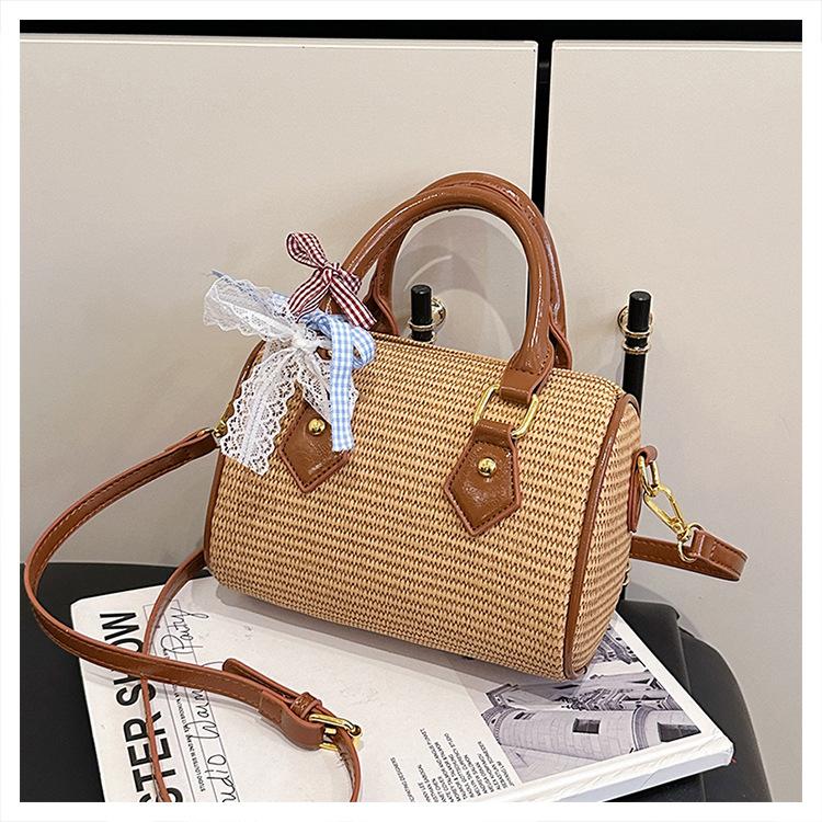 Woven Small Bag Women's High-end Sense New Messenger Bag Women's Versatile Niche Beach Vacation Straw Bag