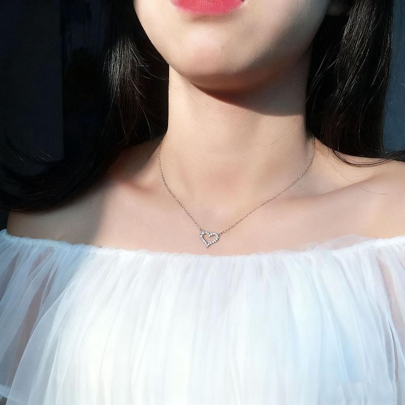 Full Diamond Hollow Heart Necklace Earring Set Lightweight Fashion Alloy Jewelry for Teen Girls Daily Accessory