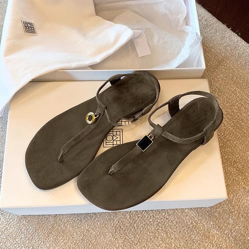 

Same style~ New retro mandarin duck design in summer, gold buckle T belt, toe flat sandals for women s commuting 40