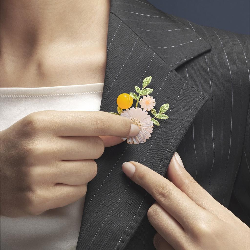 Fashion Brooch, Daisy Brooch, Suit Brooch, Accessory
