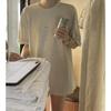 Camiseta Feminina de Algodão de Comprimento Médio com Gola Redonda, Estampa de Letras e Mangas Curtas, Tops Soltos de Nicho para o Verão