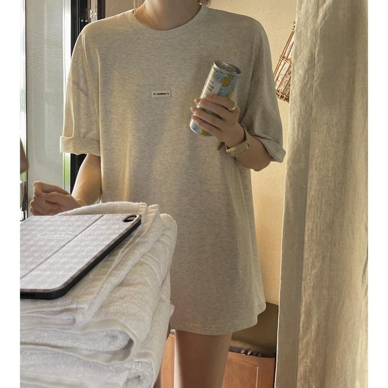 Camiseta Feminina de Algodão de Comprimento Médio com Gola Redonda, Estampa de Letras e Mangas Curtas, Tops Soltos de Nicho para o Verão