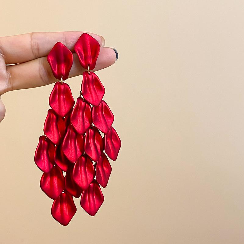 Silver Needle Red Rhombus Earrings - Light Luxury, High-End Fashion, Versatile Design, Simple and Niche Ear Hoops.