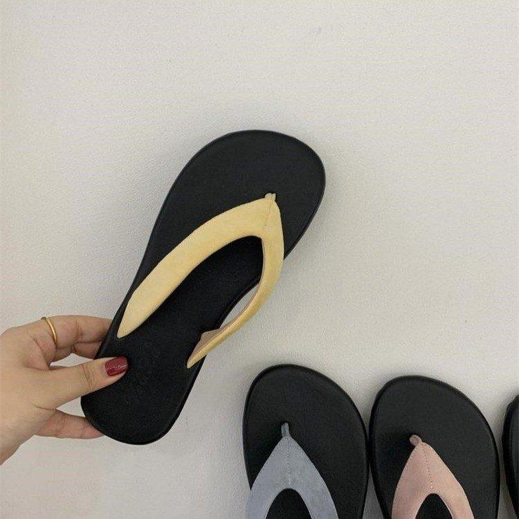 

Casual flat-bottomed flip-flops slippers women s summer wear fashionable versatile beach sandals women s shoes 35 жёлтый