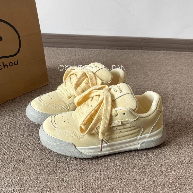 Korean chic versatile fashion white shoes thick baseplate shoes women's 2025 new spring casual shoes bread shoes