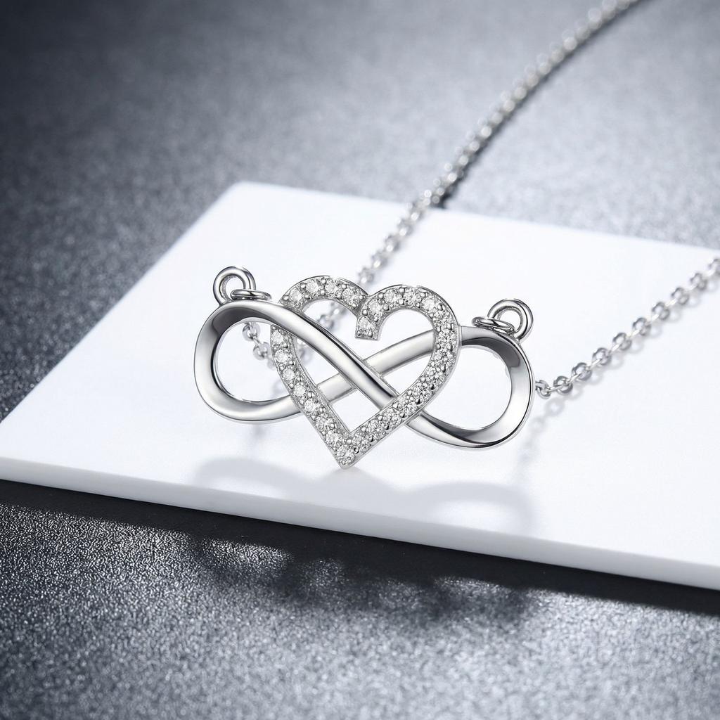 Popular Jewelry, Love 8-character Synthetic Zircon Necklace, Heart-shaped Pendant, Neck Chain, Niche High-end Necklace, Wholesale.