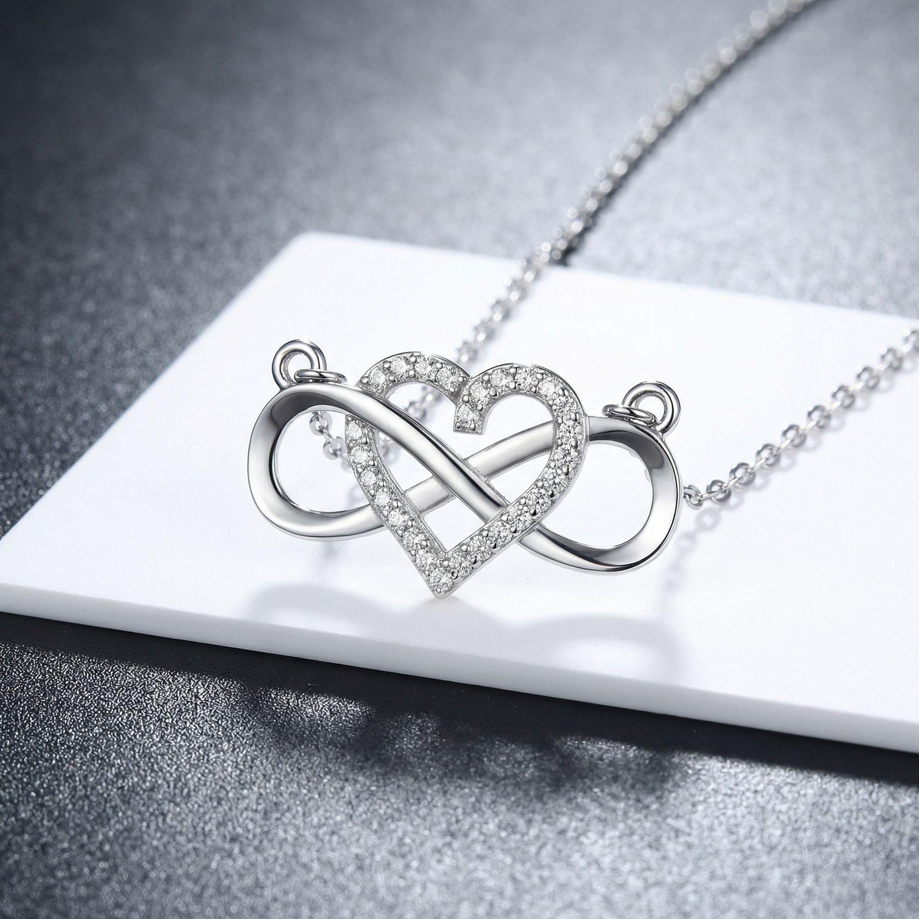 Popular jewelry, love 8-character synthetic zircon necklace, heart-shaped pendant, neck chain, niche high-end necklace, wholesale.
