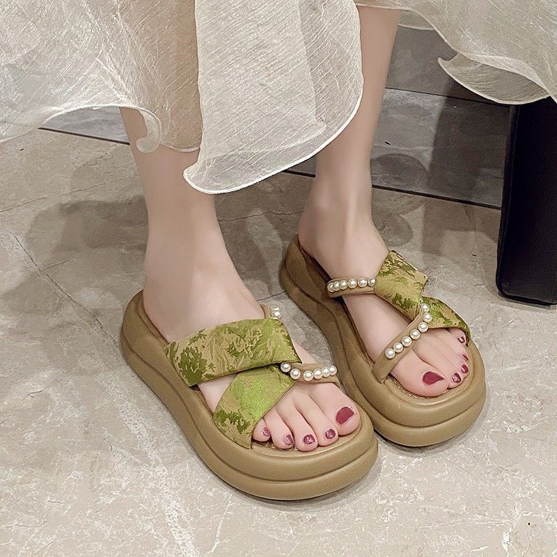 

2025 summer new flat-bottomed slippers national style versatile stepping on shit slippers pearl cross women wear super fire slippers 35 зелёный