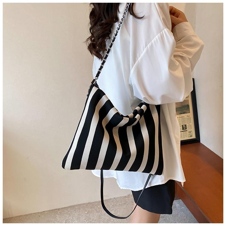 Canvas Bag Female Tote Bag Large Capacity Summer Messenger 2025 New Casual Striped College Student Bag